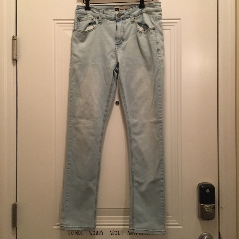 Royal Blue Brand Men's Jeans Light wash. 32x30  Button Closure.